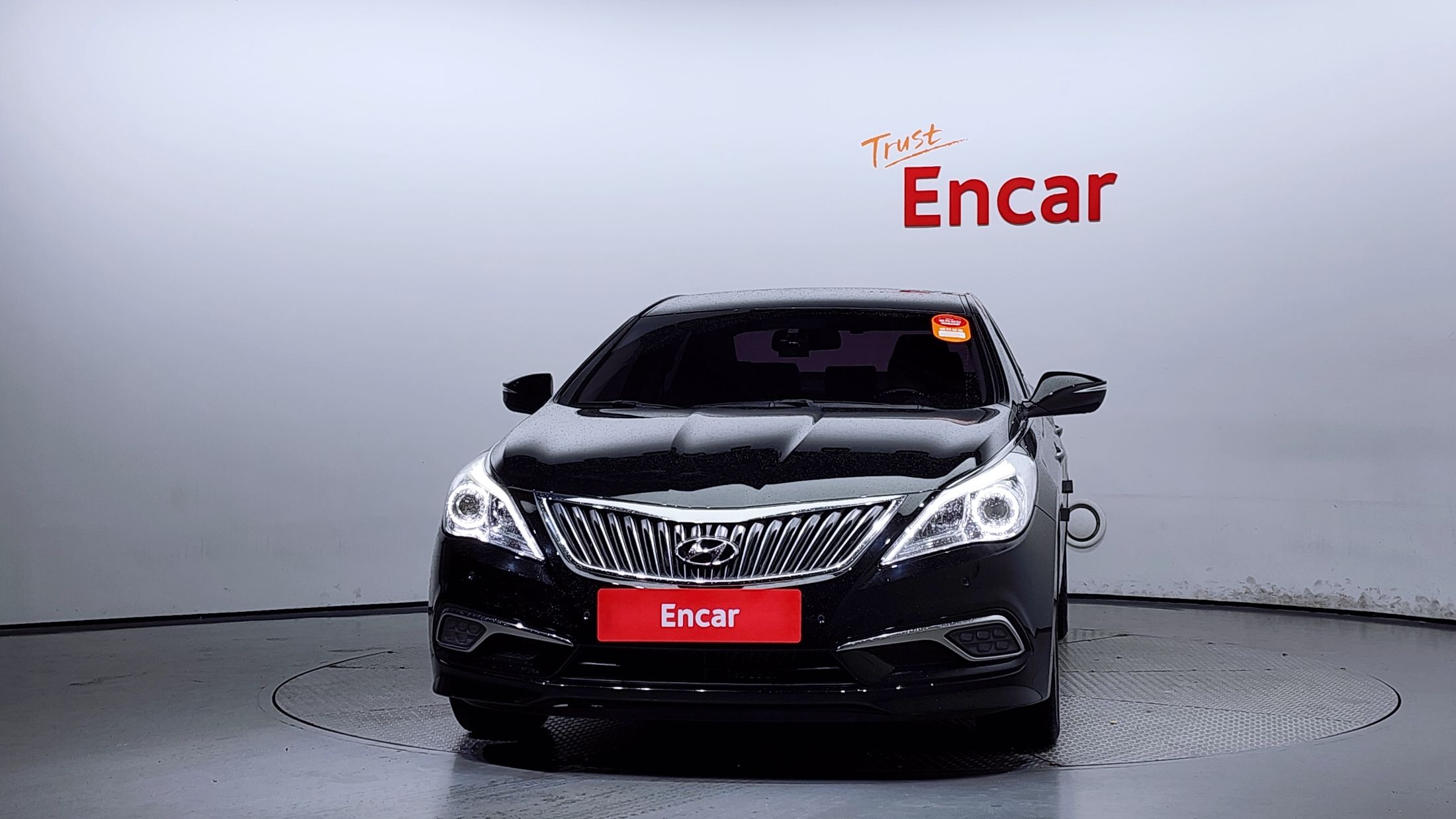 HYUNDAI GRANDEUR HG 2016