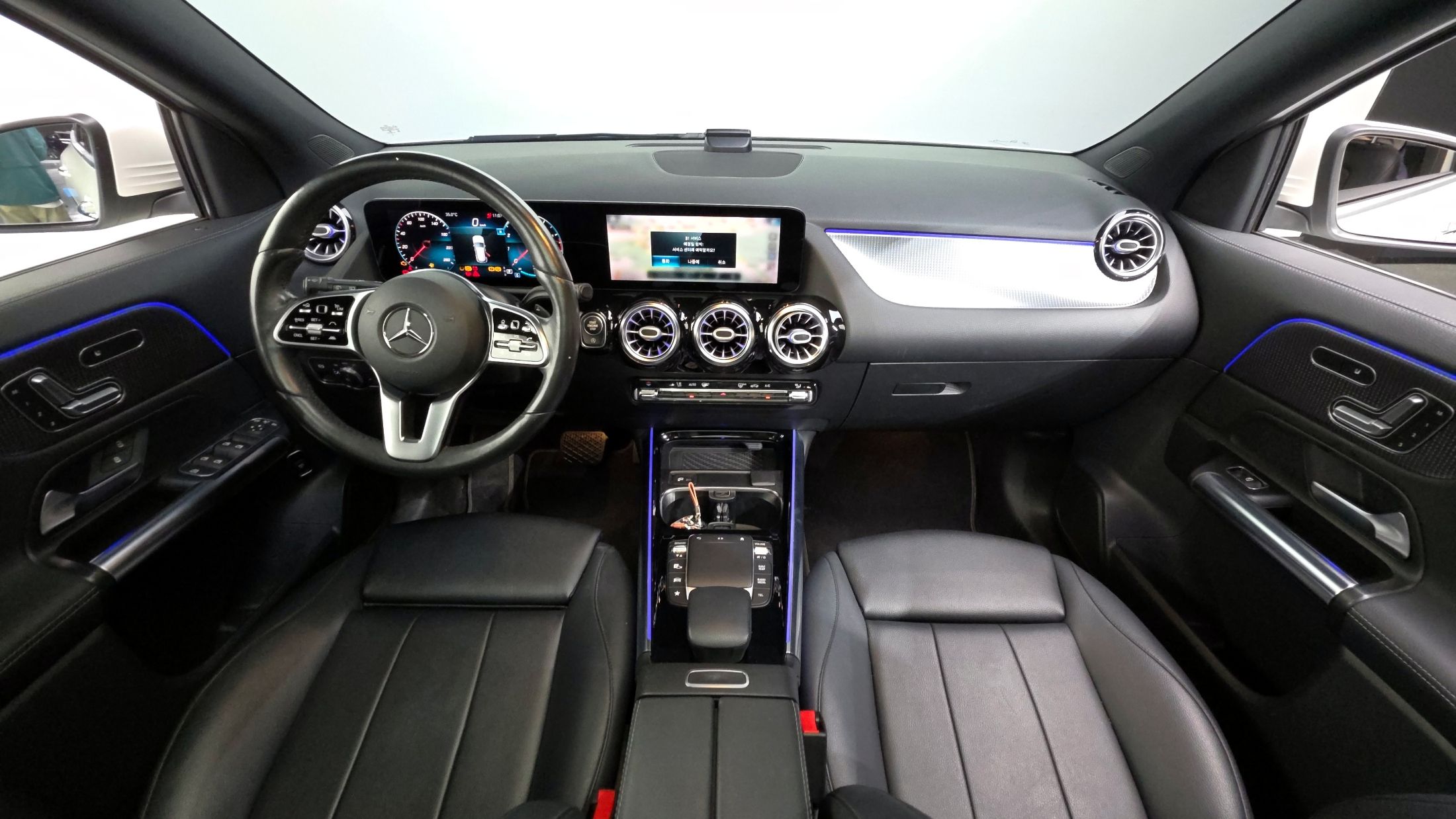 MERCEDES BENZ GLA-CLASS H247 2021