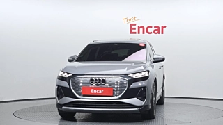AUDI Q4 E-TRON F4 2022