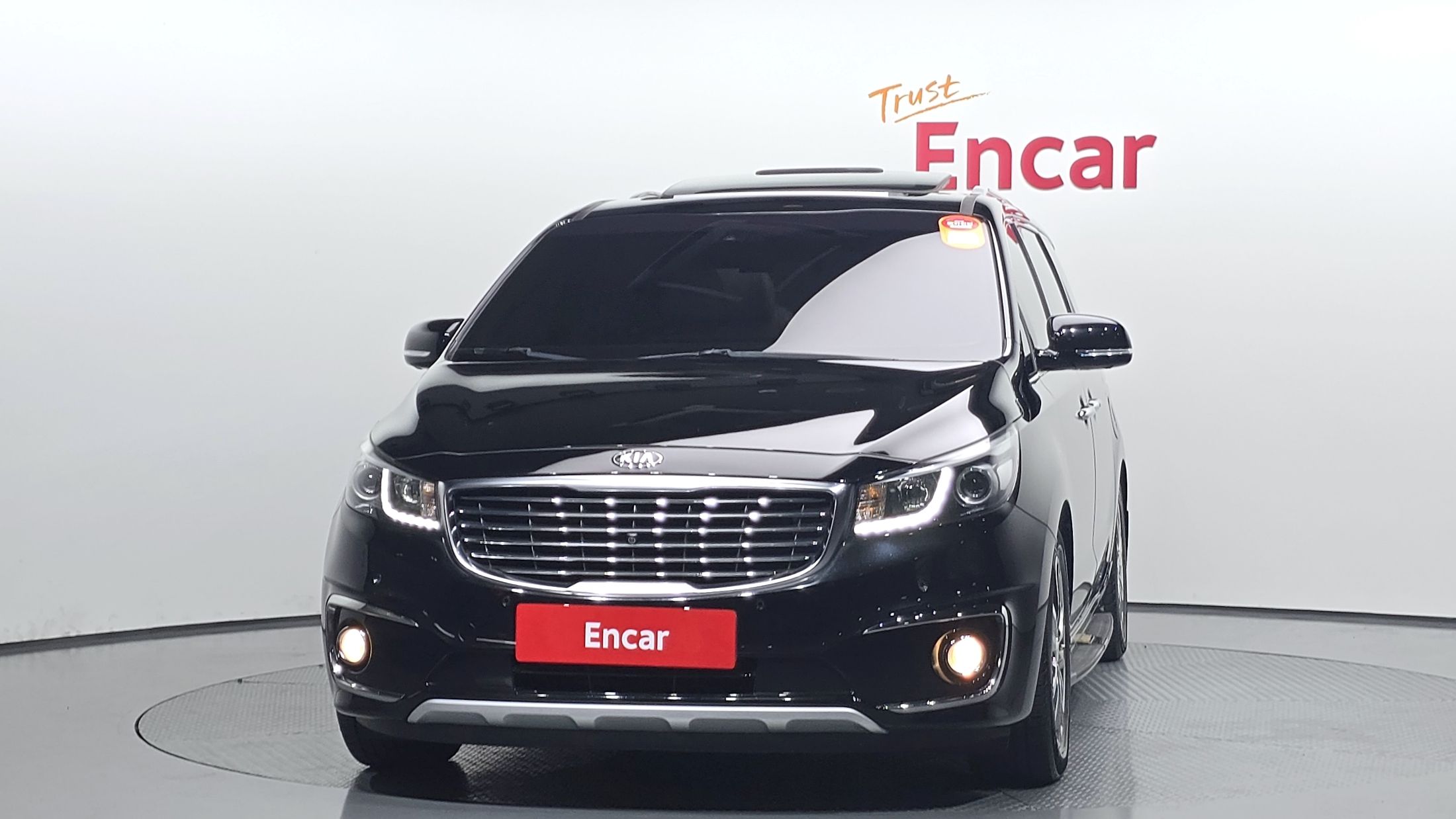 KIA CARNIVAL 2017