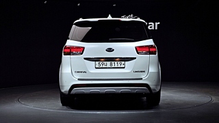 KIA CARNIVAL 2017