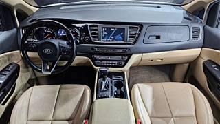 KIA CARNIVAL 2017