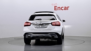 MERCEDES BENZ GLA-CLASS X156 2018