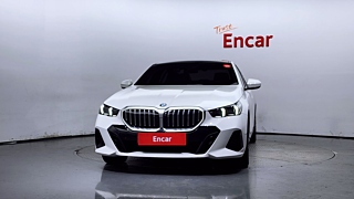 BMW 5-SERIES G60 2024