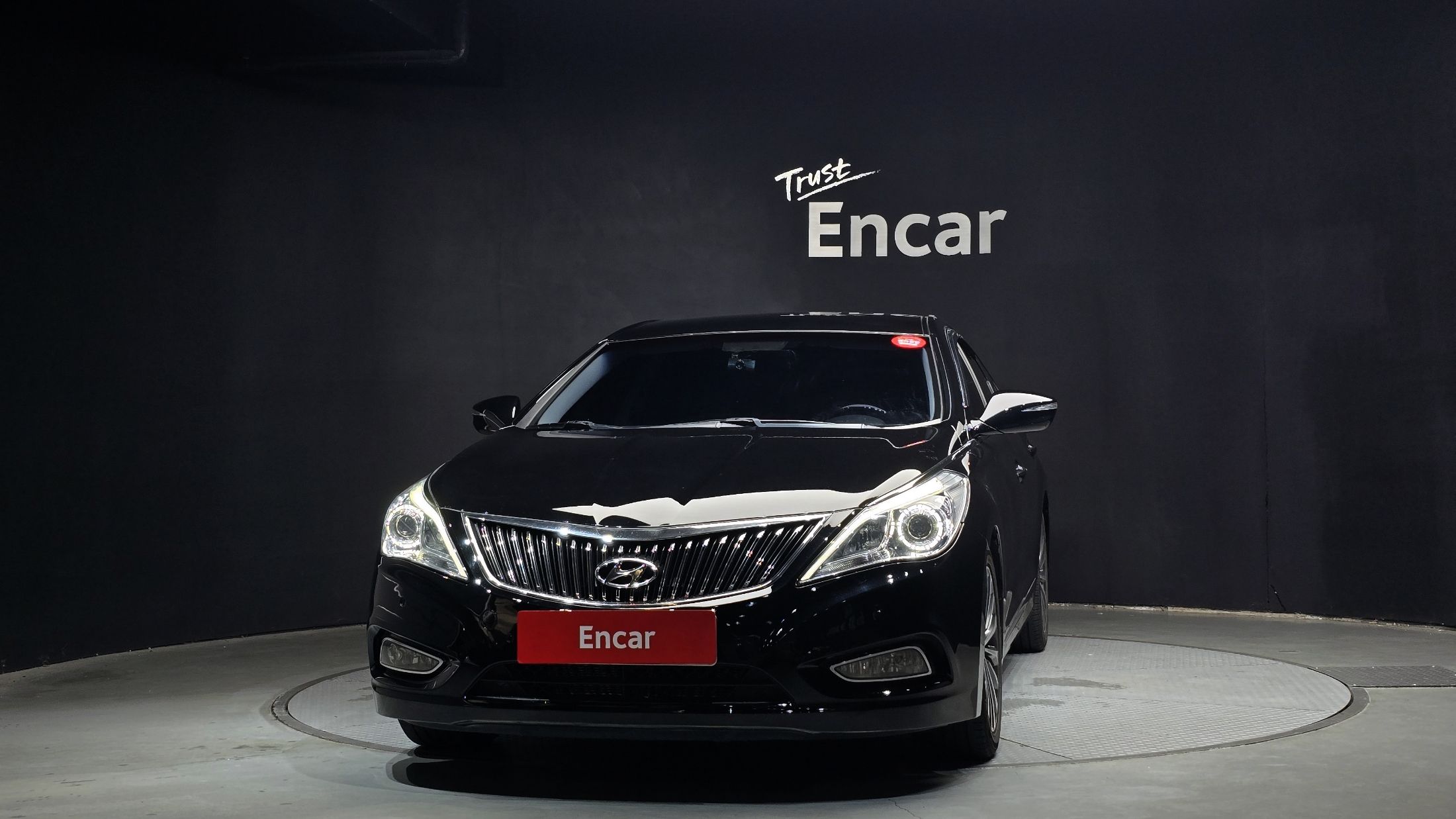 HYUNDAI GRANDEUR HG 2013