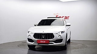 MASERATI LEVANTE 2017