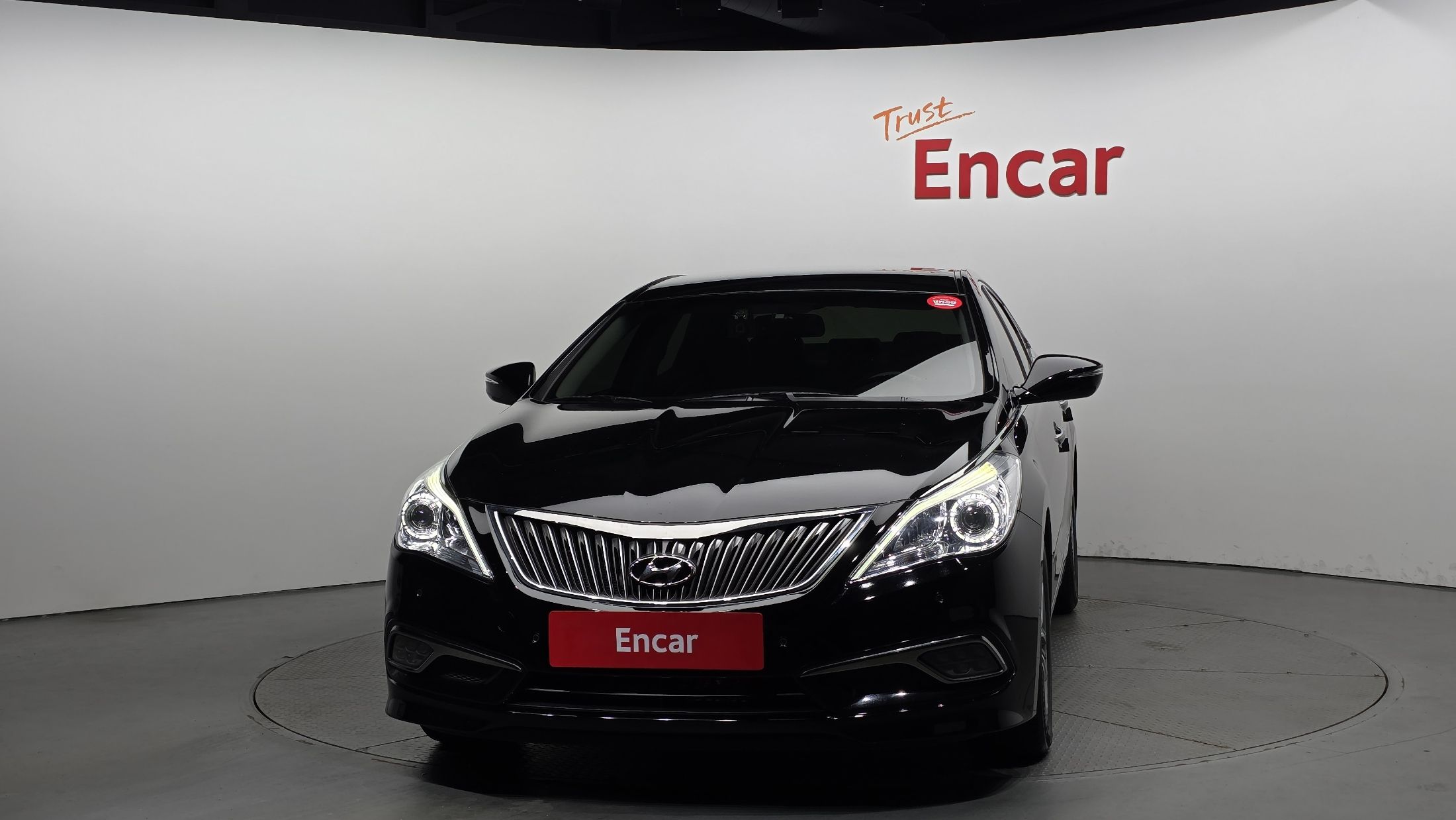 HYUNDAI GRANDEUR HG 2016
