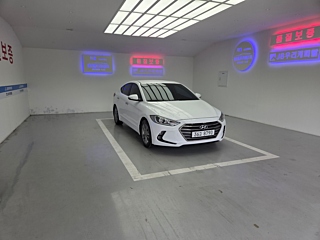 HYUNDAI AVANTE AD 2017