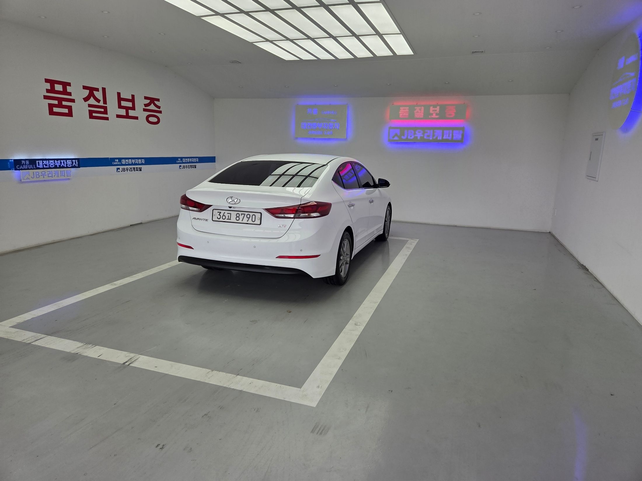 HYUNDAI AVANTE AD 2017