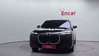 BMW 7-SERIES G70 2025