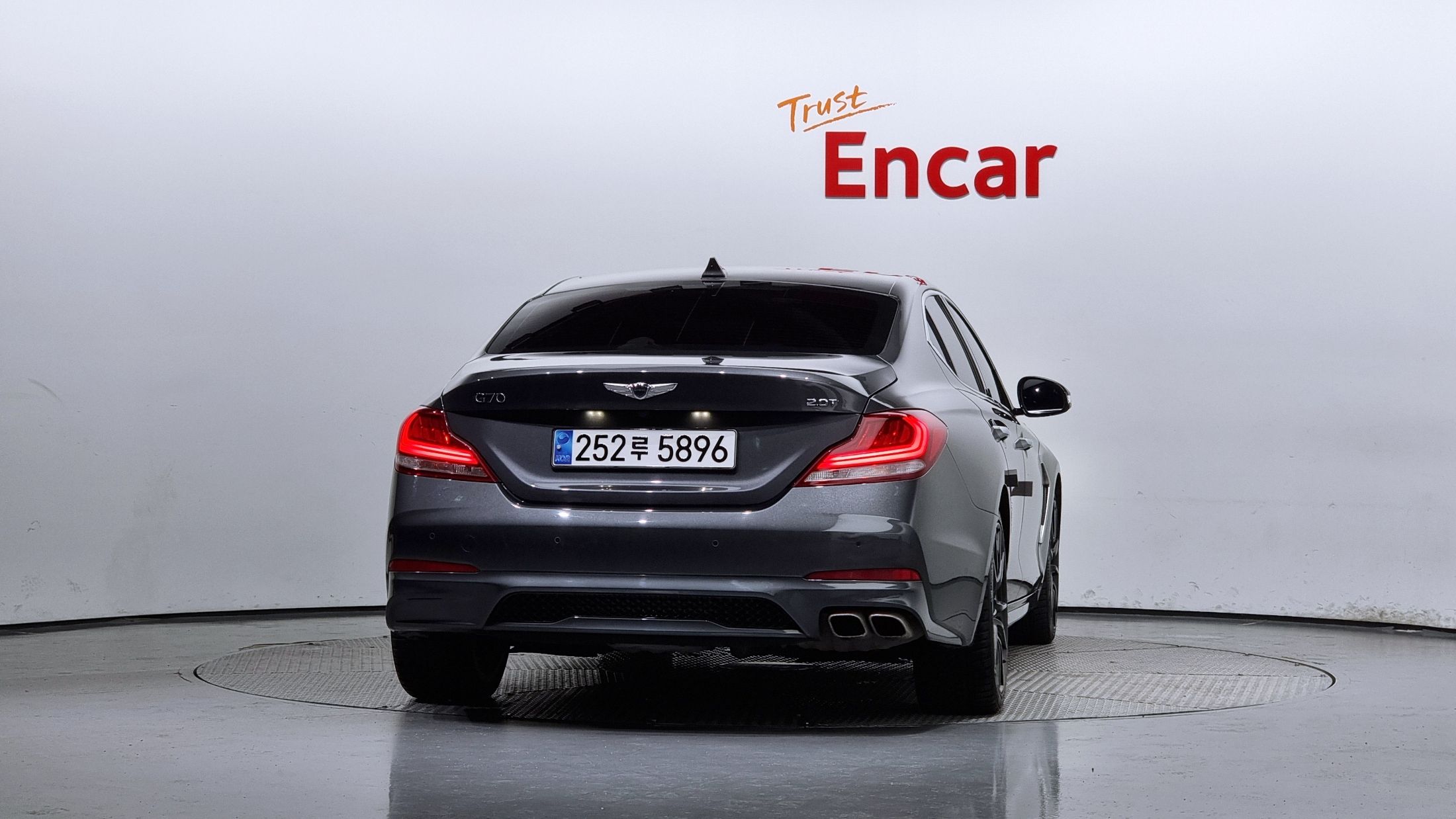 GENESIS G70 2018