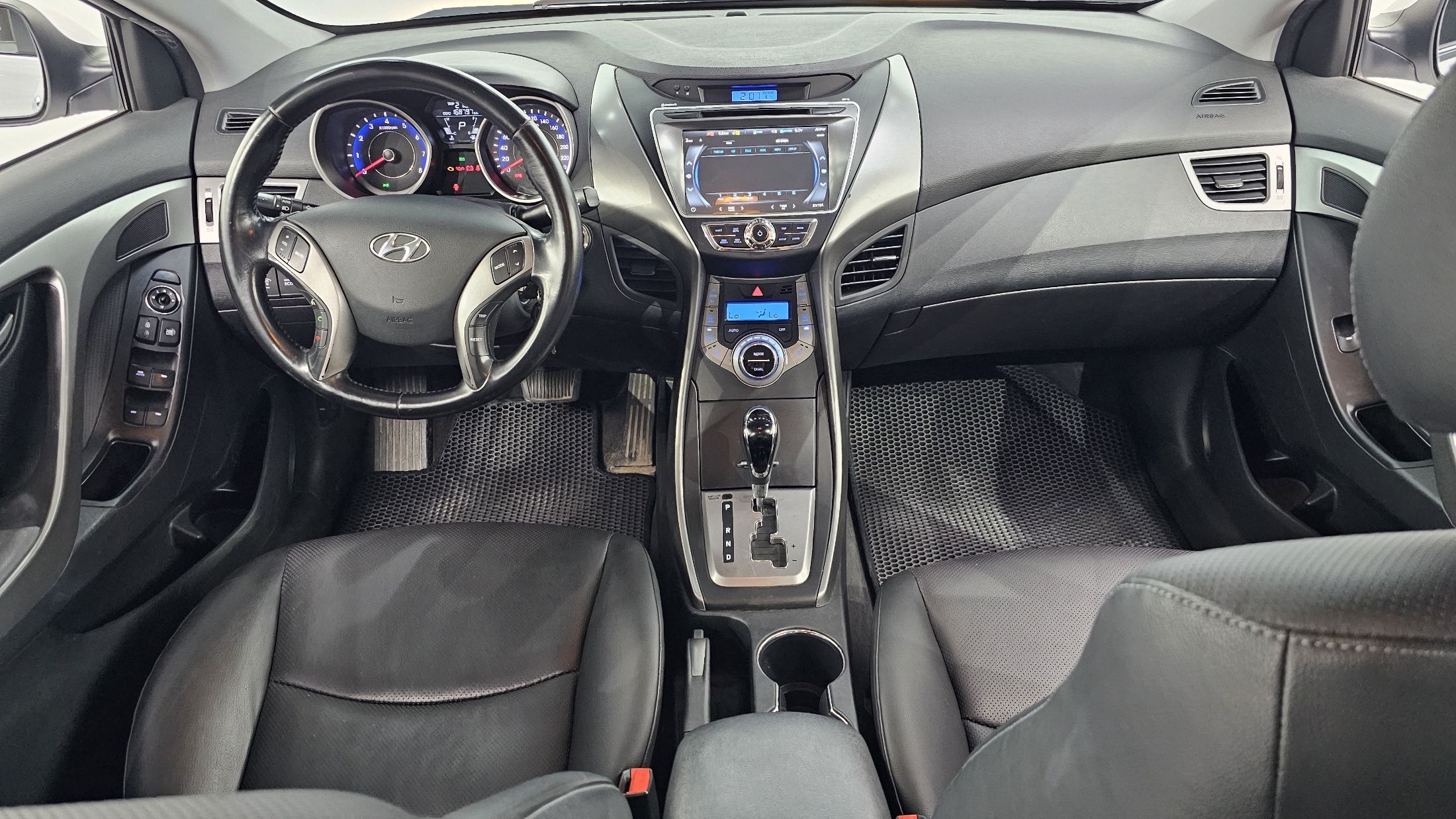 HYUNDAI AVANTE MD 2012