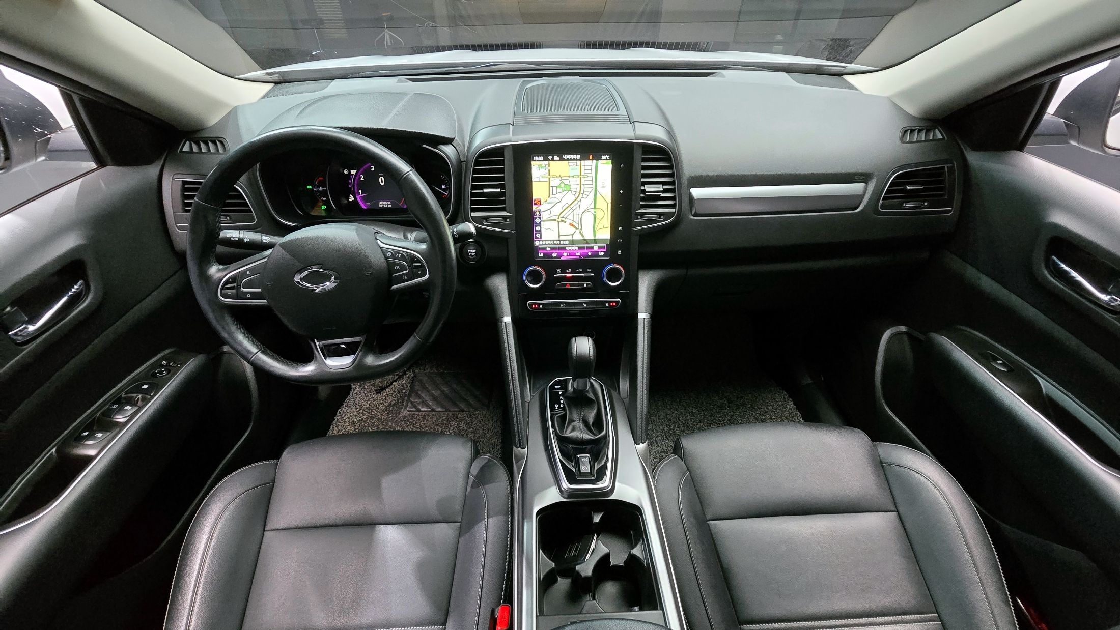 SAMSUNG QM6 2019