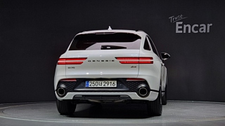 GENESIS GV70 2024