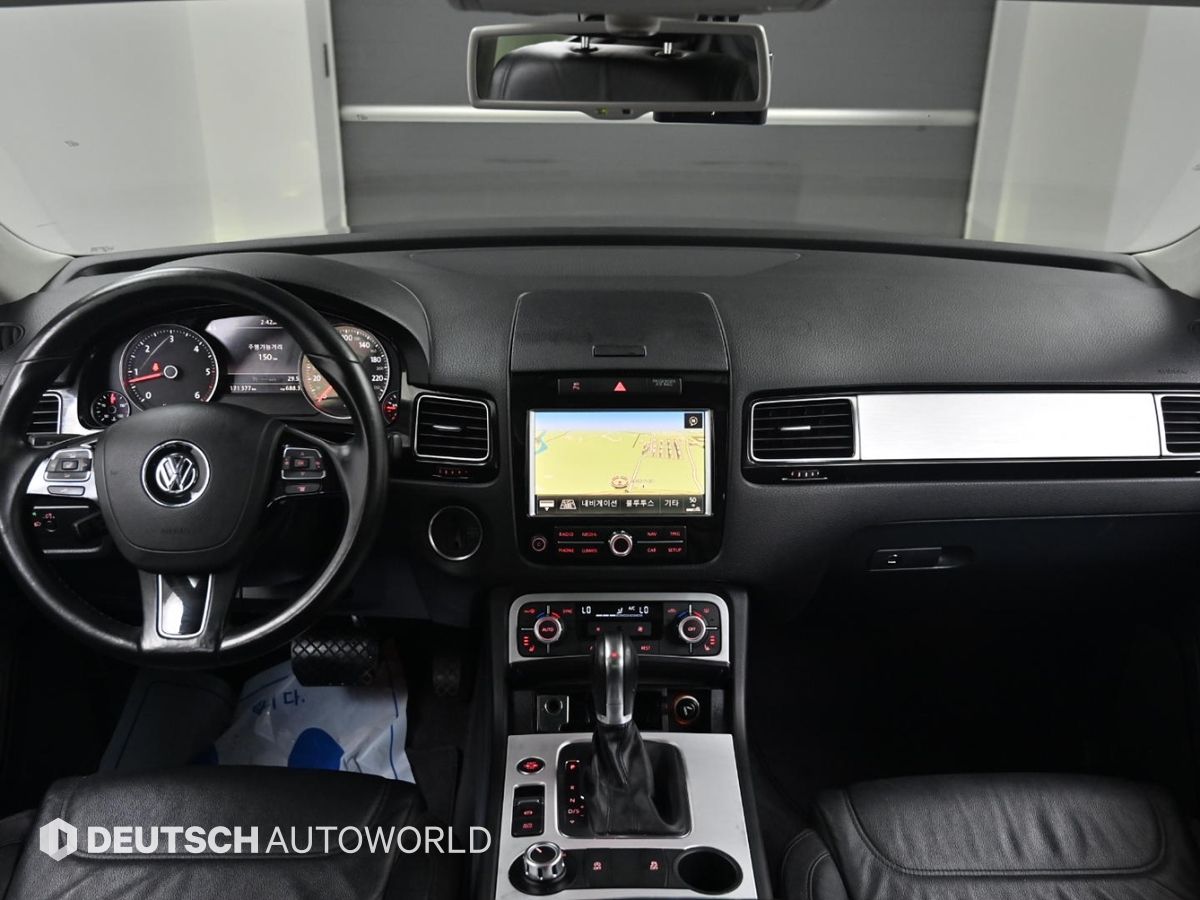VOLKSWAGEN TOUAREG 2014