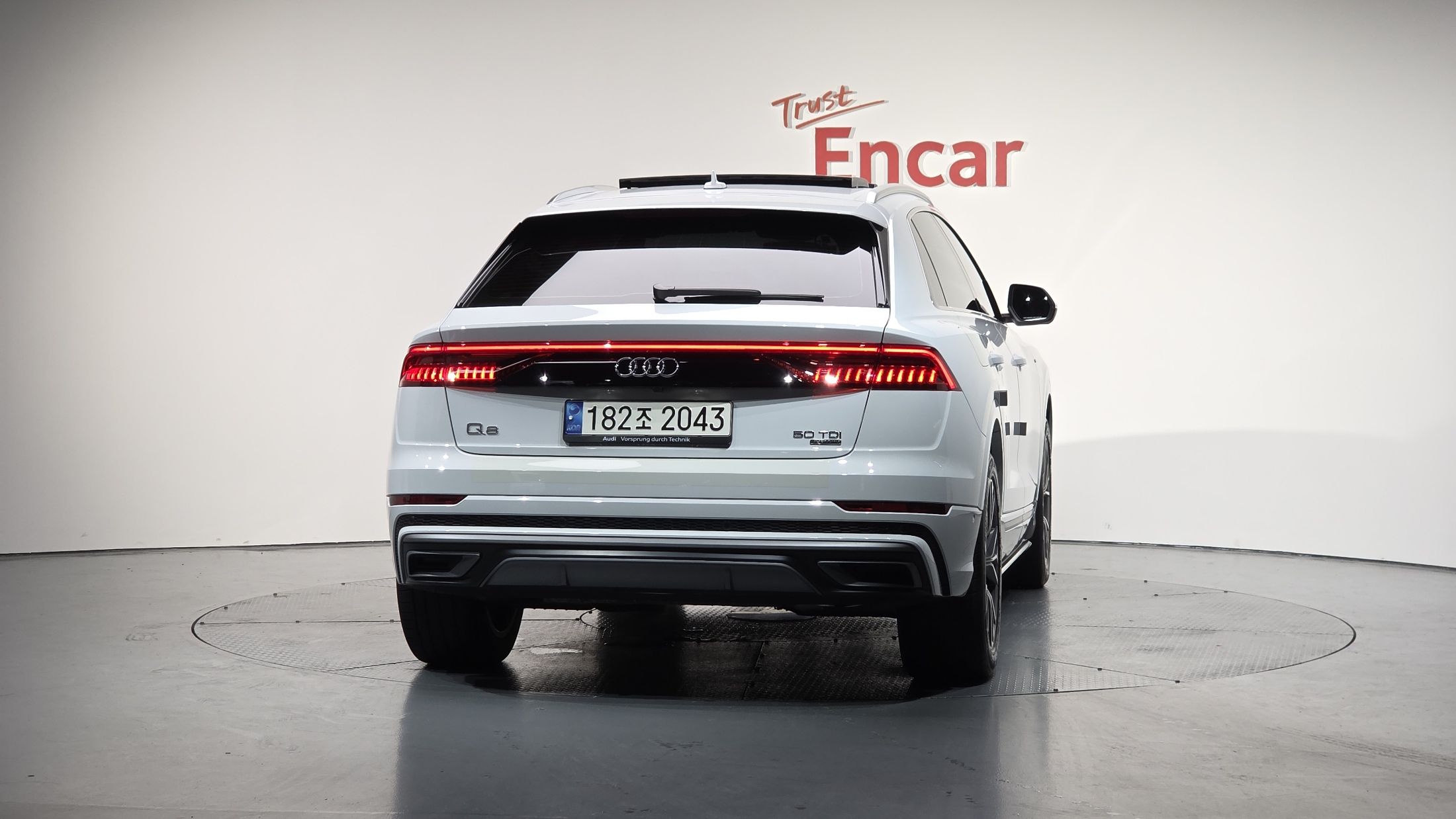AUDI Q8 4M 2021