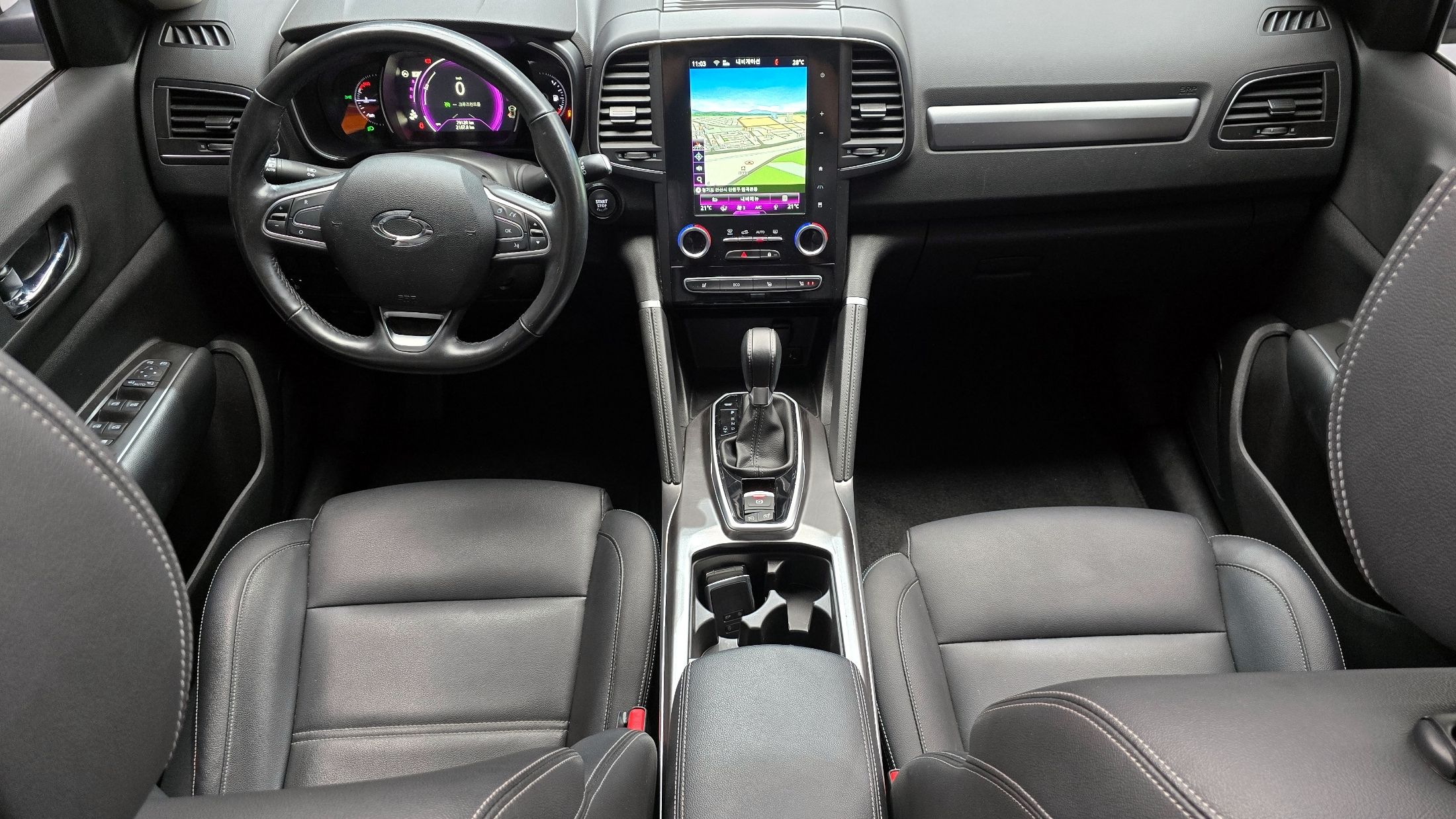 SAMSUNG QM6 2021