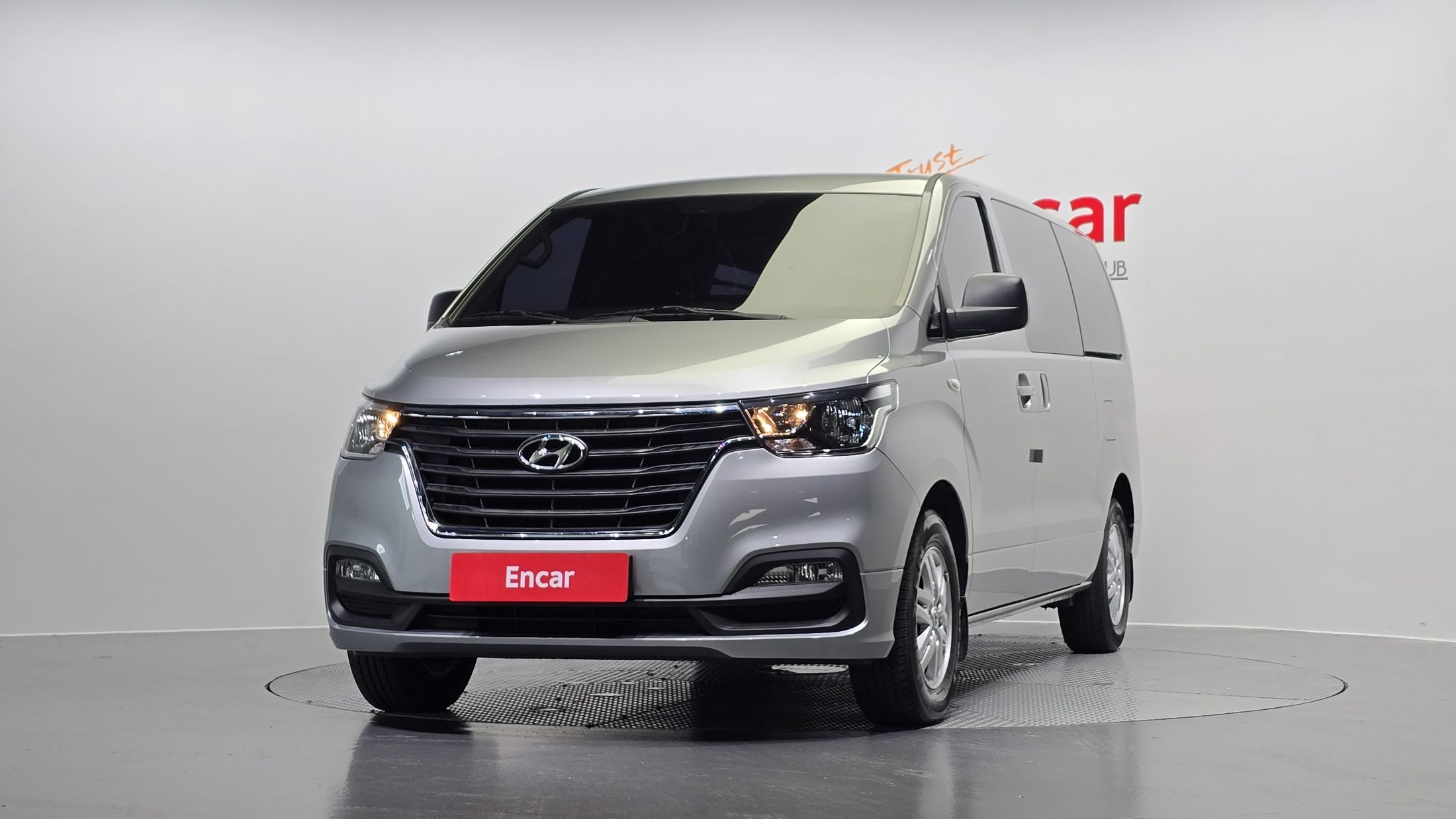 HYUNDAI STAREX GRAND 2019