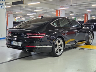 GENESIS G80 RG3 2022