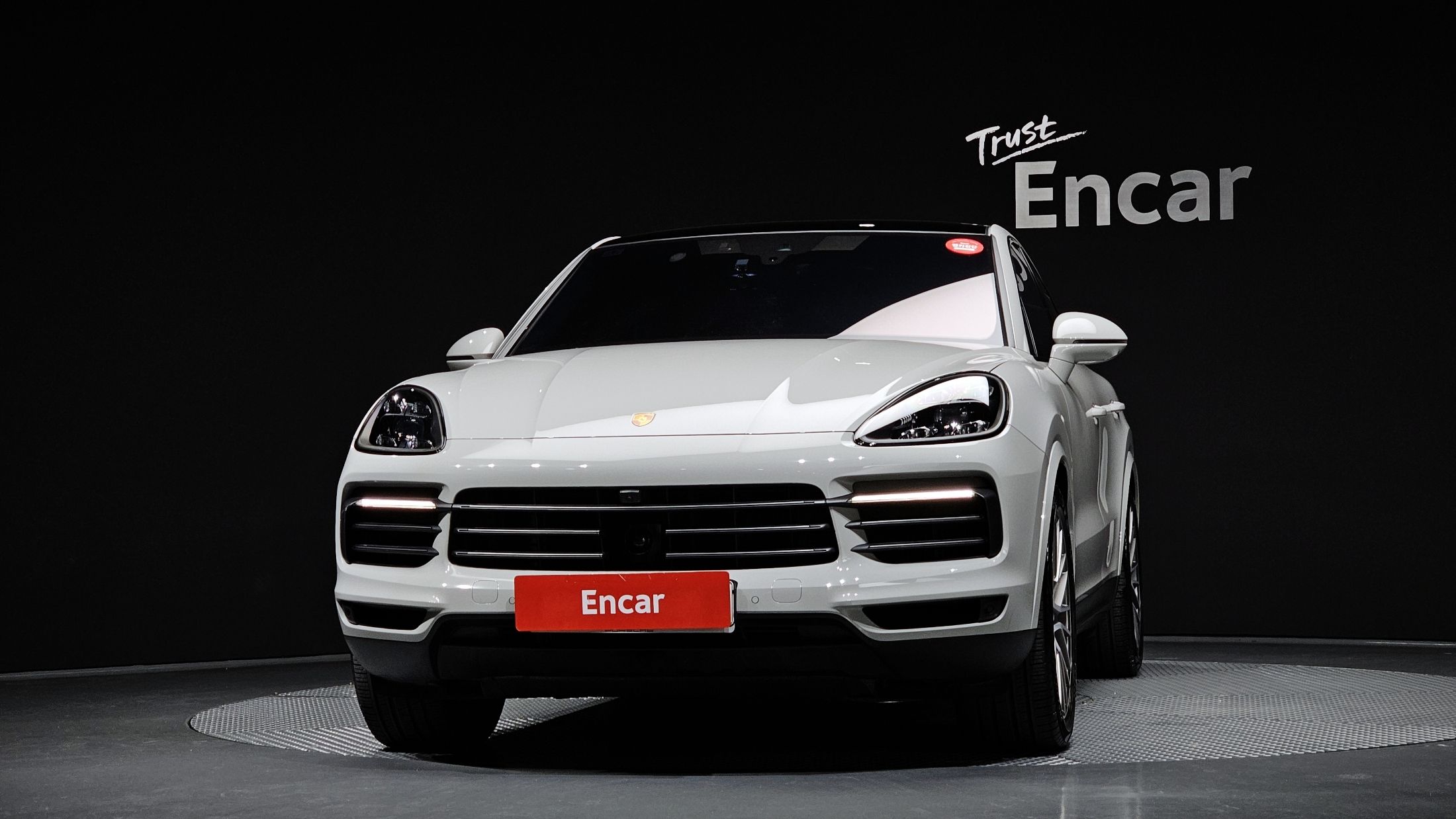 PORSCHE CAYENNE PO536 2023