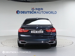BMW 7-SERIES G11 2017
