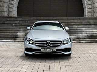 MERCEDES BENZ E-CLASS W213 2017