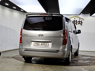 HYUNDAI STAREX GRAND 2011