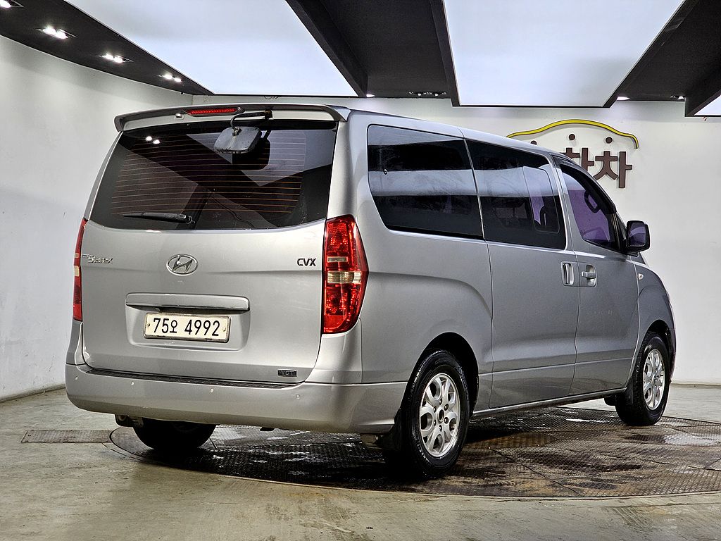 HYUNDAI STAREX GRAND 2011