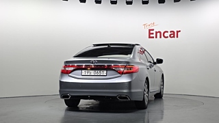 HYUNDAI GRANDEUR HG HYBRID 2016