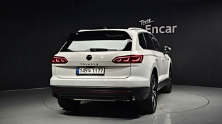 VOLKSWAGEN TOUAREG 2023