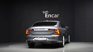 VOLVO S90 2019