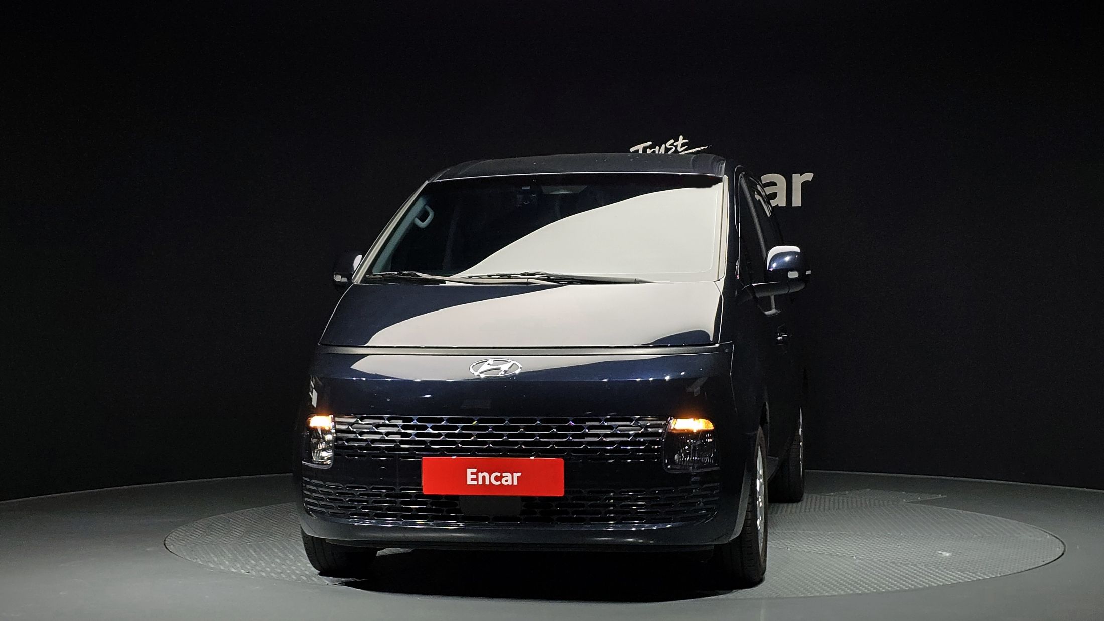 HYUNDAI STARIA 2023