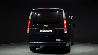HYUNDAI STARIA 2023