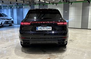 PORSCHE CAYENNE PO536 2020