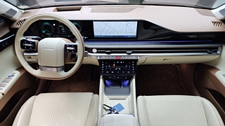 HYUNDAI GRANDEUR HYBRID GN7 2023