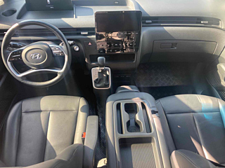 HYUNDAI STARIA 2023