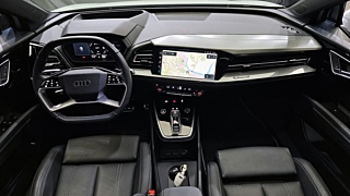 AUDI Q4 E-TRON F4 2024