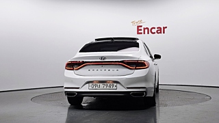 HYUNDAI GRANDEUR IG 2017