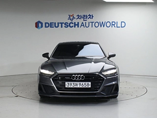 AUDI A7 4K 2020