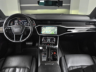 AUDI A7 4K 2020