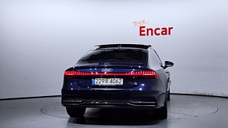 AUDI A7 4K 2021