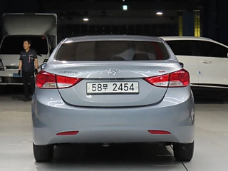 HYUNDAI AVANTE MD 2012