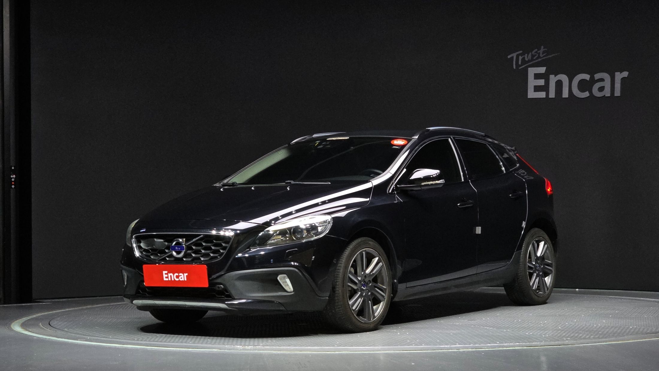 Аукционный лист VOLVO V40 CROSS COUNTRY 2015