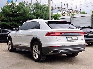 AUDI Q8 4M 2021