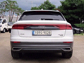 AUDI Q8 4M 2021