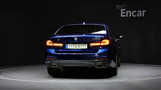BMW 5-SERIES G30 2017
