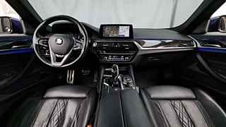 BMW 5-SERIES G30 2017