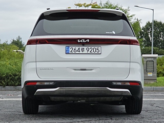 KIA CARNIVAL 2023