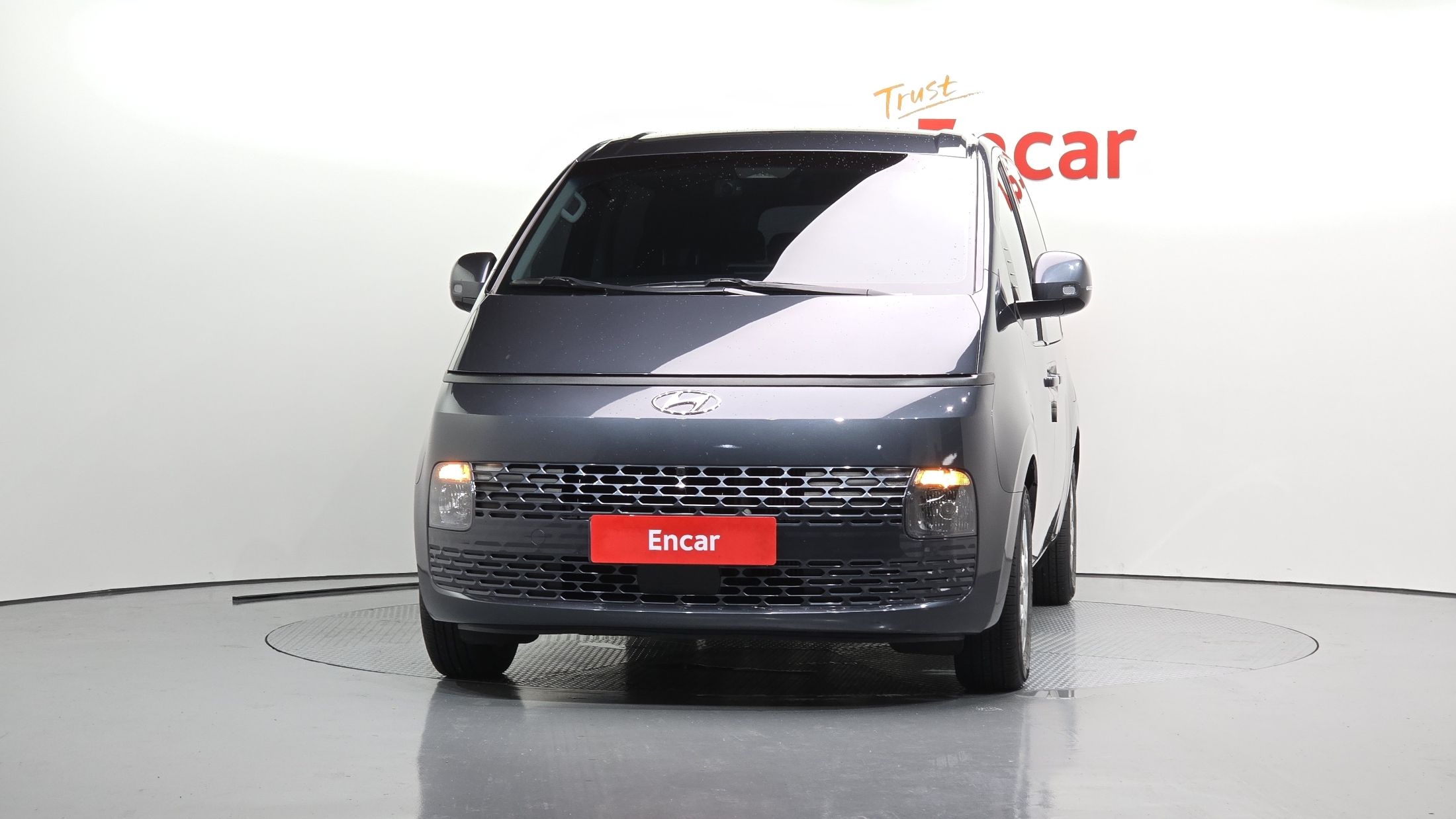 HYUNDAI STARIA 2023