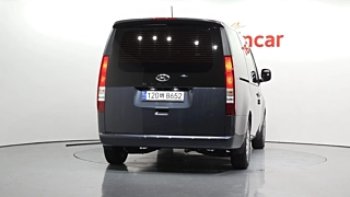 HYUNDAI STARIA 2023